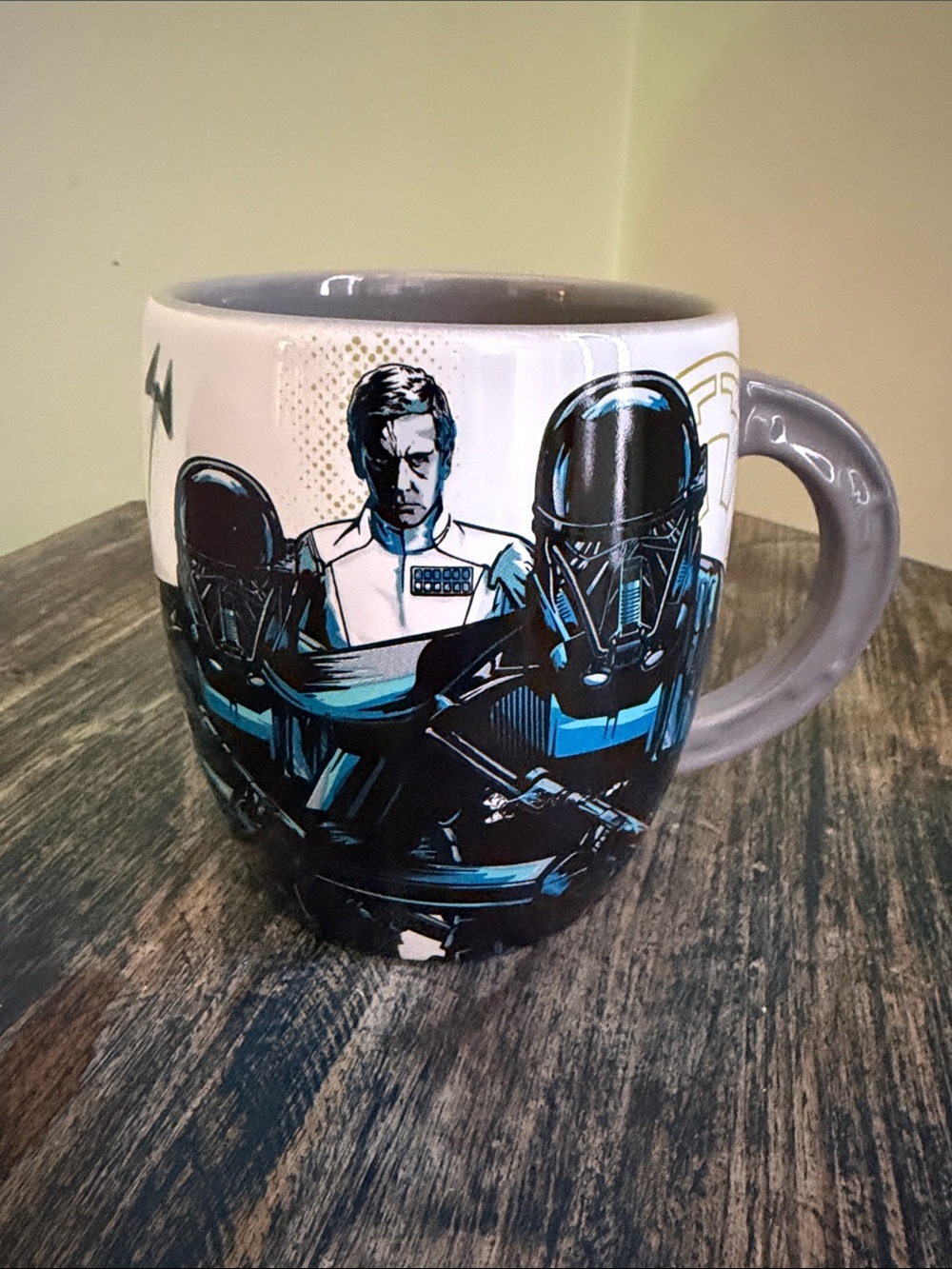 Disney. Star Wars. Licensed Themed Ceramic Mug in White & Gray. Collectible.